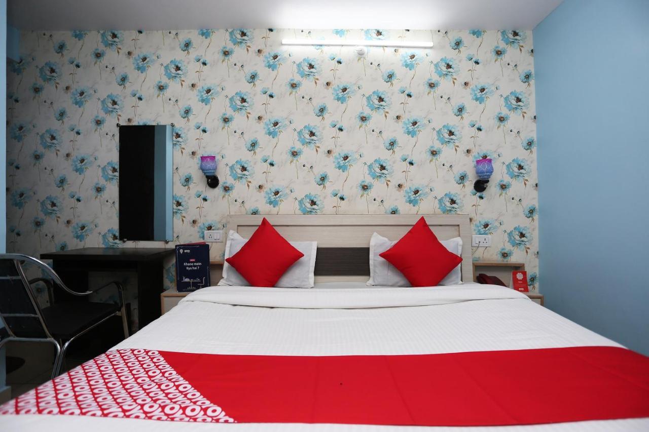 Oyo Hotel New Metro Near Phoenix United 러크나우 외부 사진