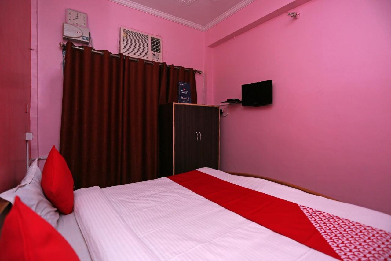 Oyo Hotel New Metro Near Phoenix United 러크나우 외부 사진